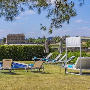  Villa Ambient / Sa Finqueta Spain
