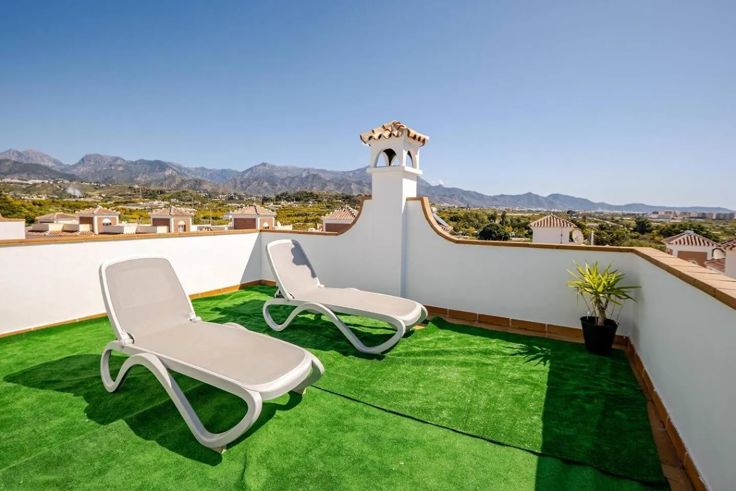 Villa Antonia Mar - Private & Heated Pool - Punta Lara Nerja Spain